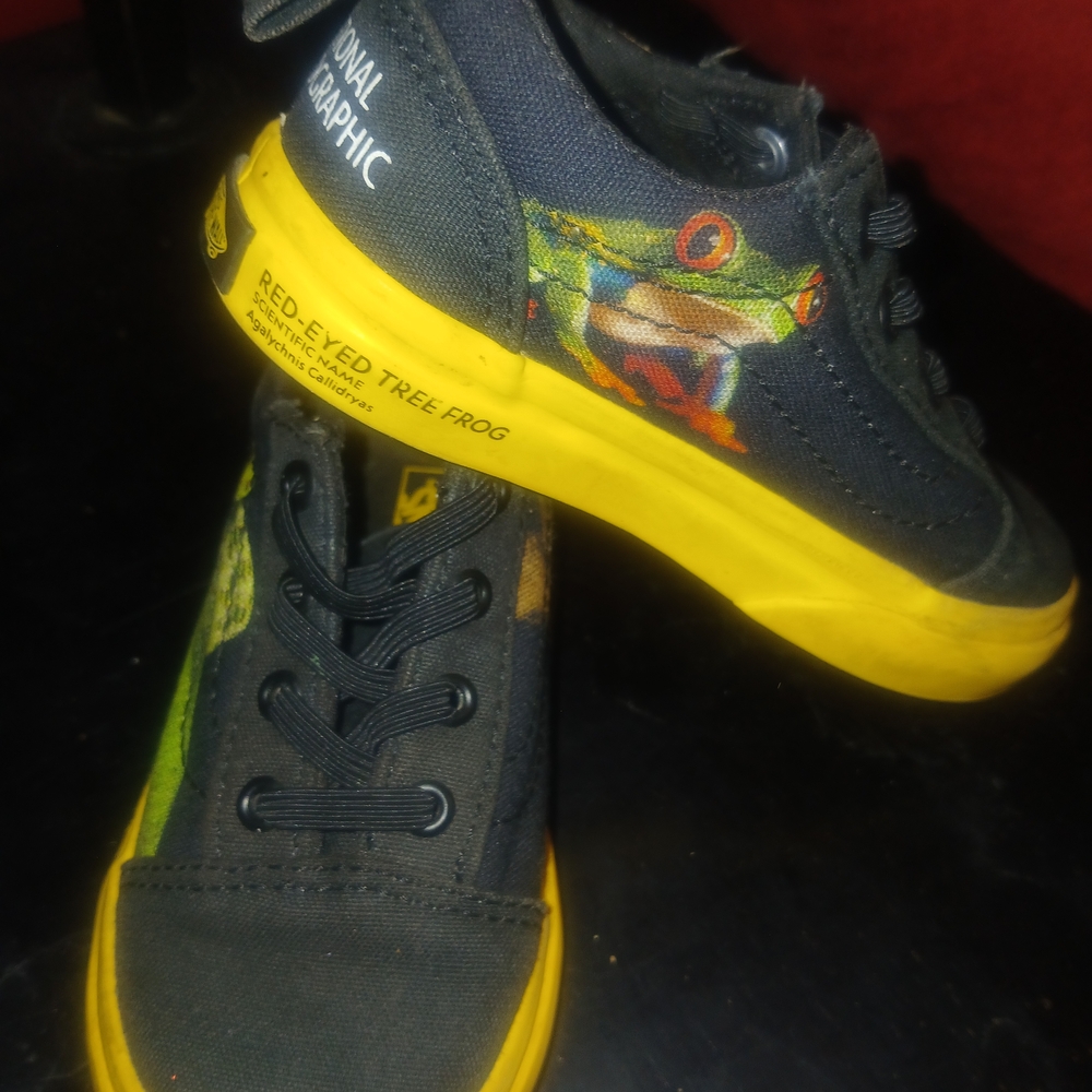 Vans Kids Shoes - Black and Yellow with Frog Design